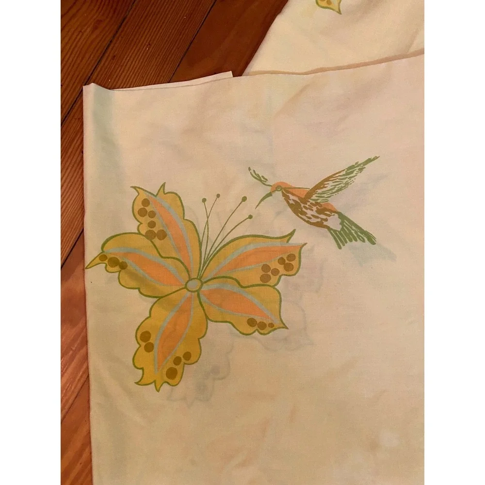 Vintage 70s Yellow Hummingbird Butterfly Flat Sheet and Pillowcase Set 3 Piece‎